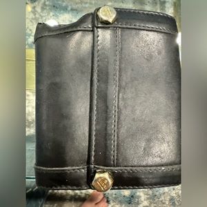 Gucci 10 card black leather bi-fold wallet AUTHENTIC!!!